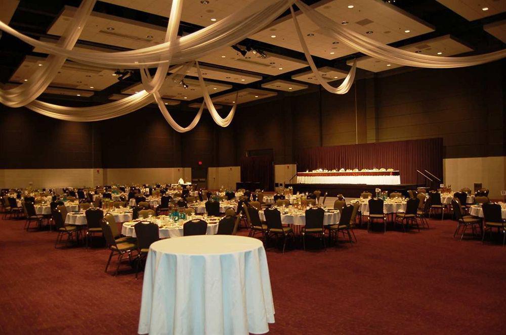 Hilton Fort Wayne At The Grand Wayne Convention Center (Adults Only) İş olanakları fotoğraf