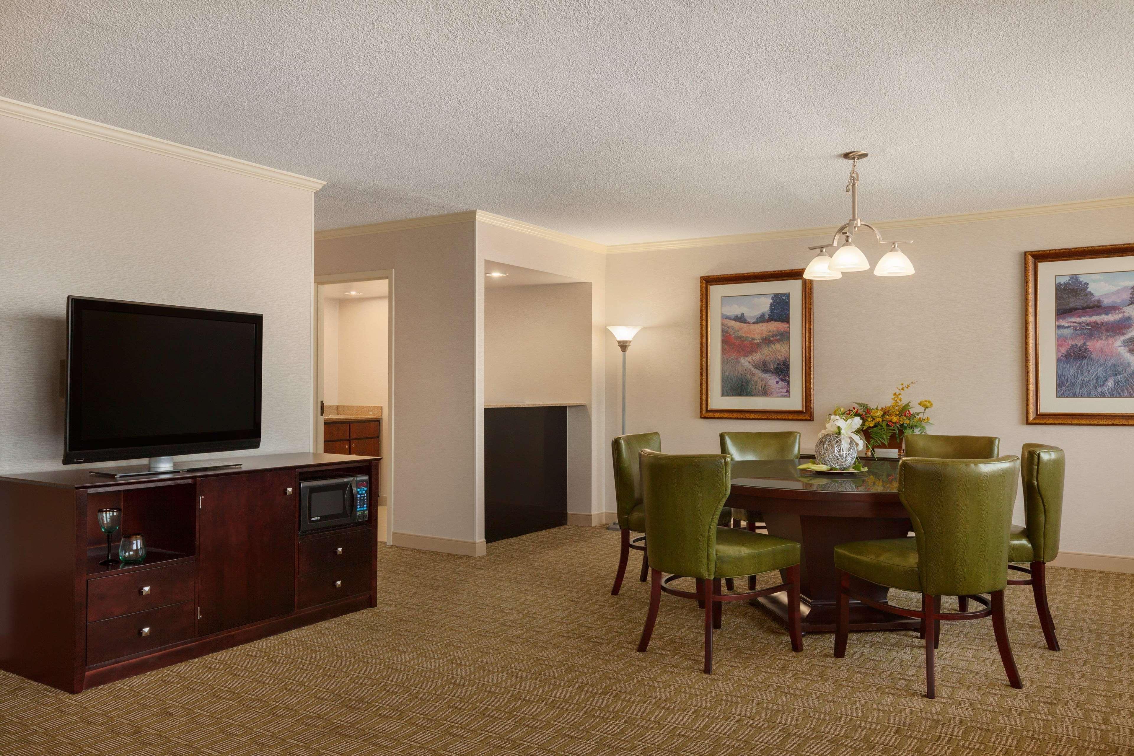 Hilton Fort Wayne At The Grand Wayne Convention Center (Adults Only) Dış mekan fotoğraf
