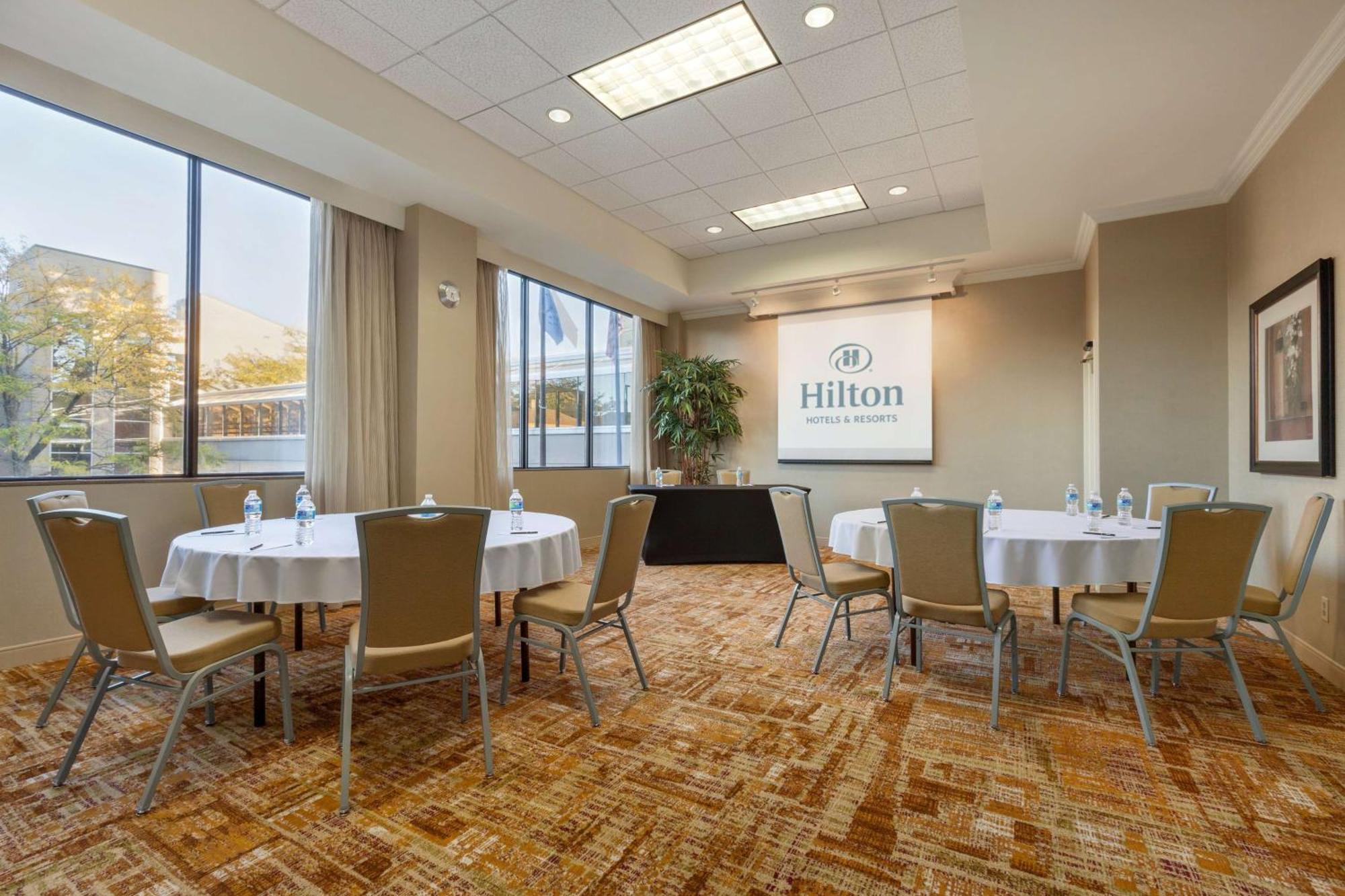 Hilton Fort Wayne At The Grand Wayne Convention Center (Adults Only) Dış mekan fotoğraf