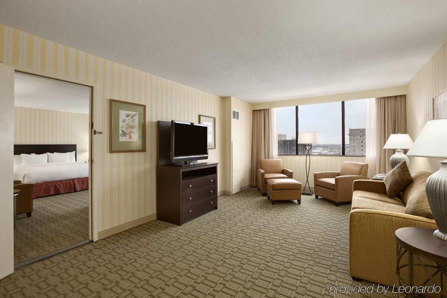 Hilton Fort Wayne At The Grand Wayne Convention Center (Adults Only) Oda fotoğraf