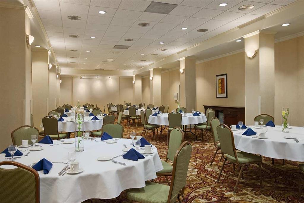Hilton Fort Wayne At The Grand Wayne Convention Center (Adults Only) Oda fotoğraf
